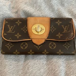 Louis Vuitton Boetie Turn-Lock Wallet